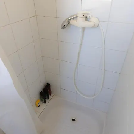 Two With View Near Canal 아파트 *