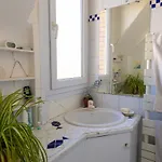 Apartment Two With View Near Canal
